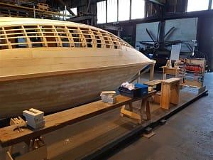 Bau eines Holz Schiffes